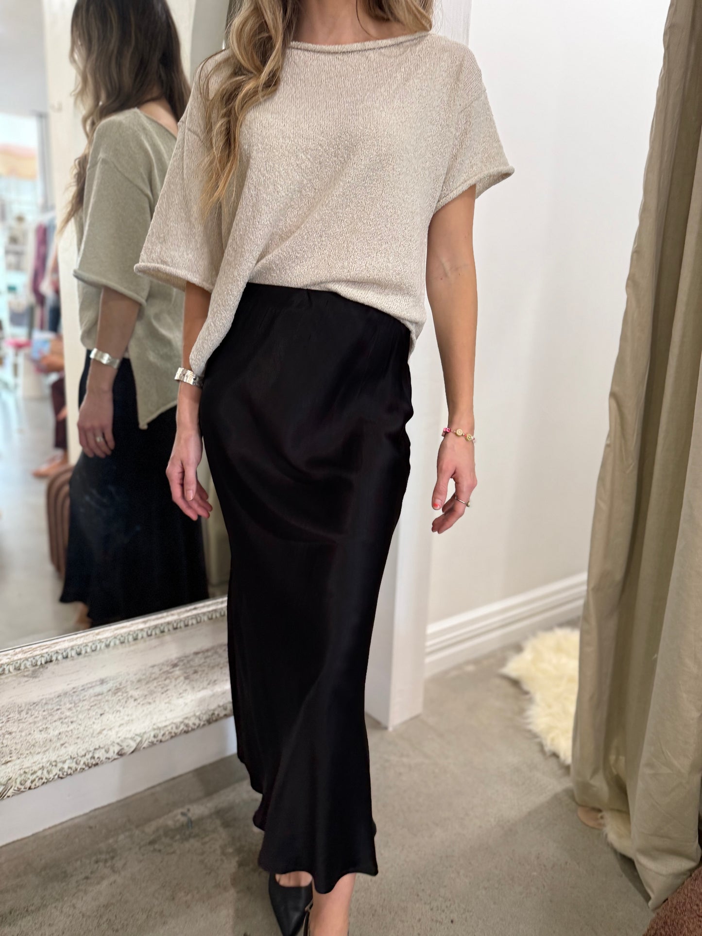 NOIR SKIRT