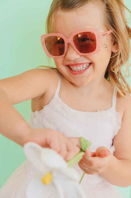 Kids Bella Sunglasses – Milky Pink (3+ years)