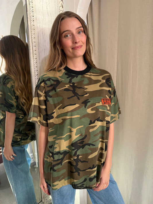 HOWDY CAMO TEE