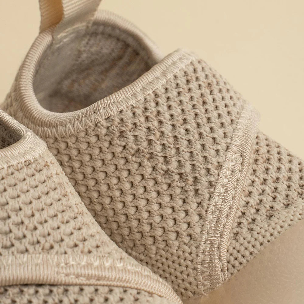 Duckies Velcro Oat