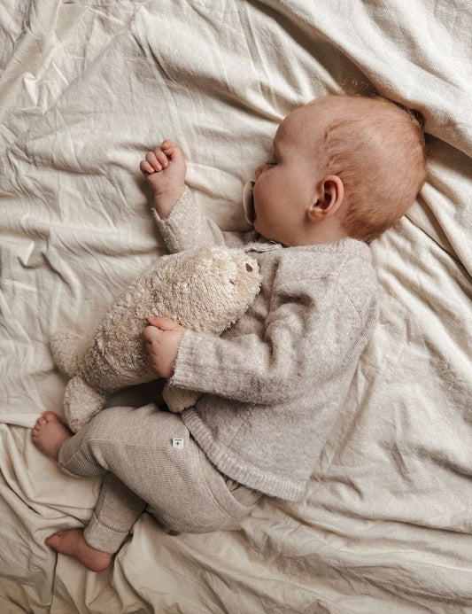 Moonie Organic Humming Seal - Sand