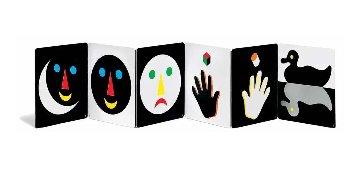 My First Black and White Book: Play by Pascale Estellon
