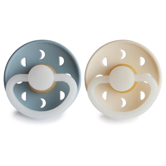 FRIGG Night Pacifier 2 Pack Latex – 6-18 months / Stone Blue and Cream