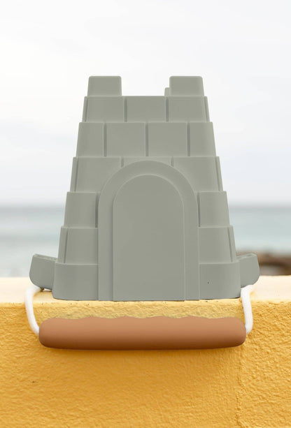 Silicone Beach Bucket - Clovelly Castle: Pink with bright pink handle
