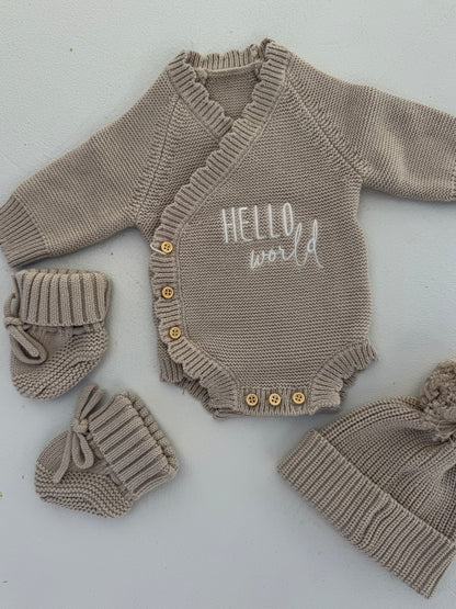 HELLO WORLD KNIT SET — SCALLOPED OAT