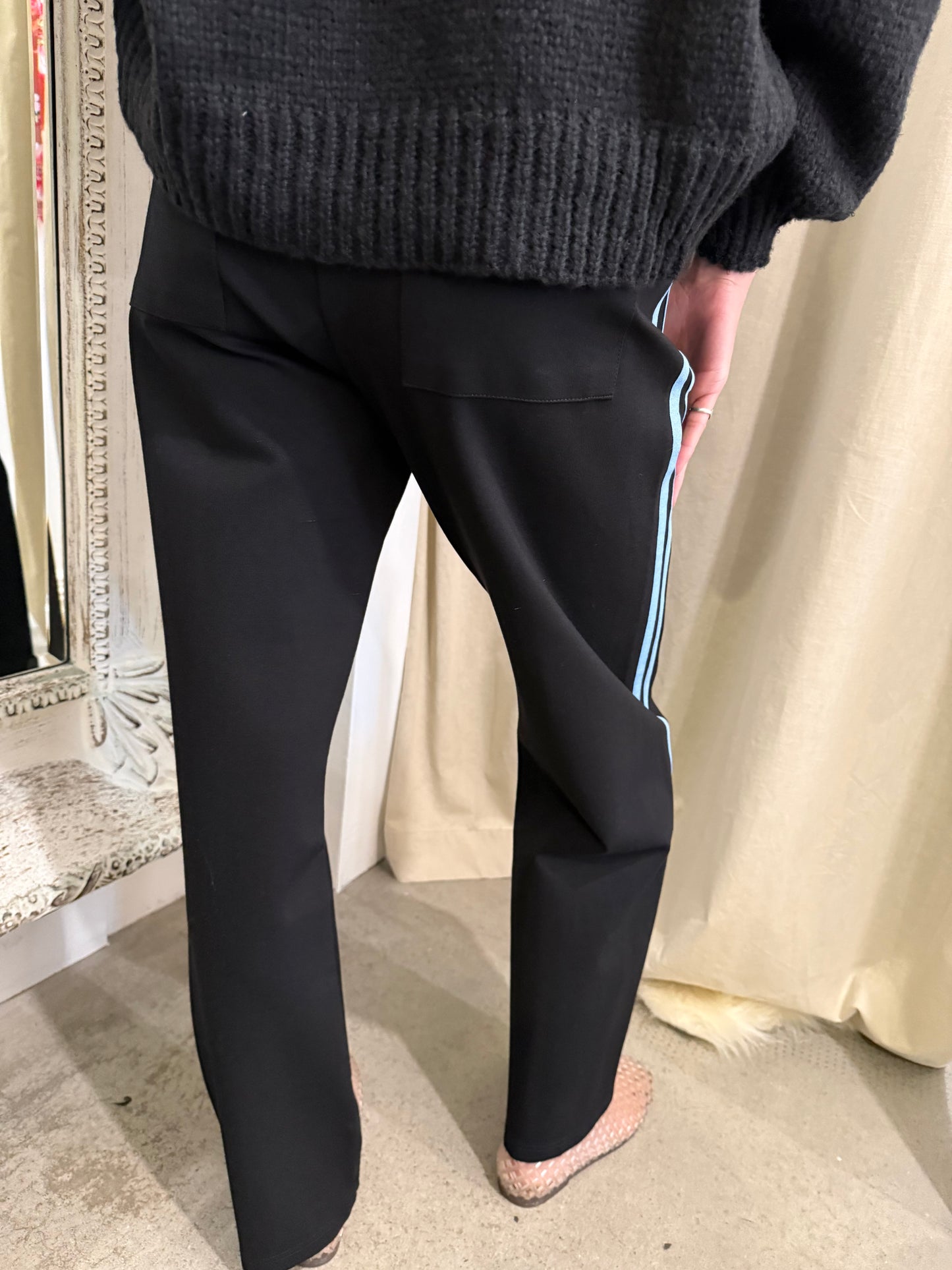SUTTON TRACK PANT
