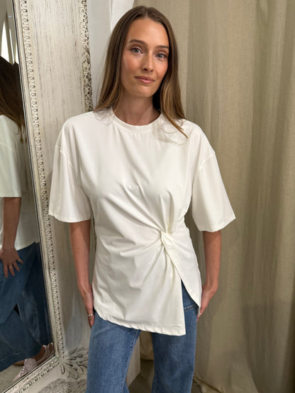 ESME KNOT TEE - MILK
