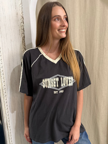SUNSET LOVER TEE