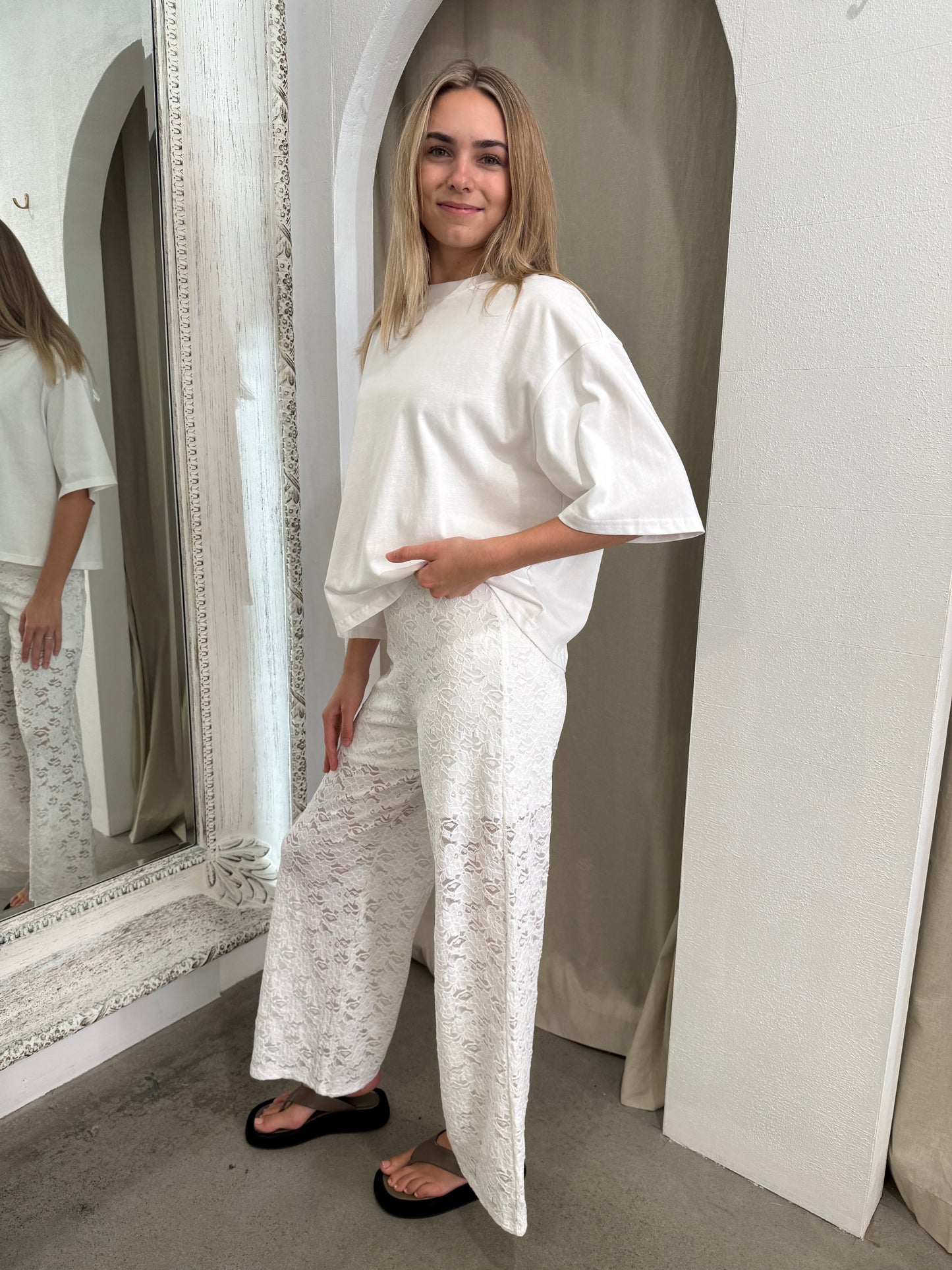 RUE LACE PANTS - WHITE