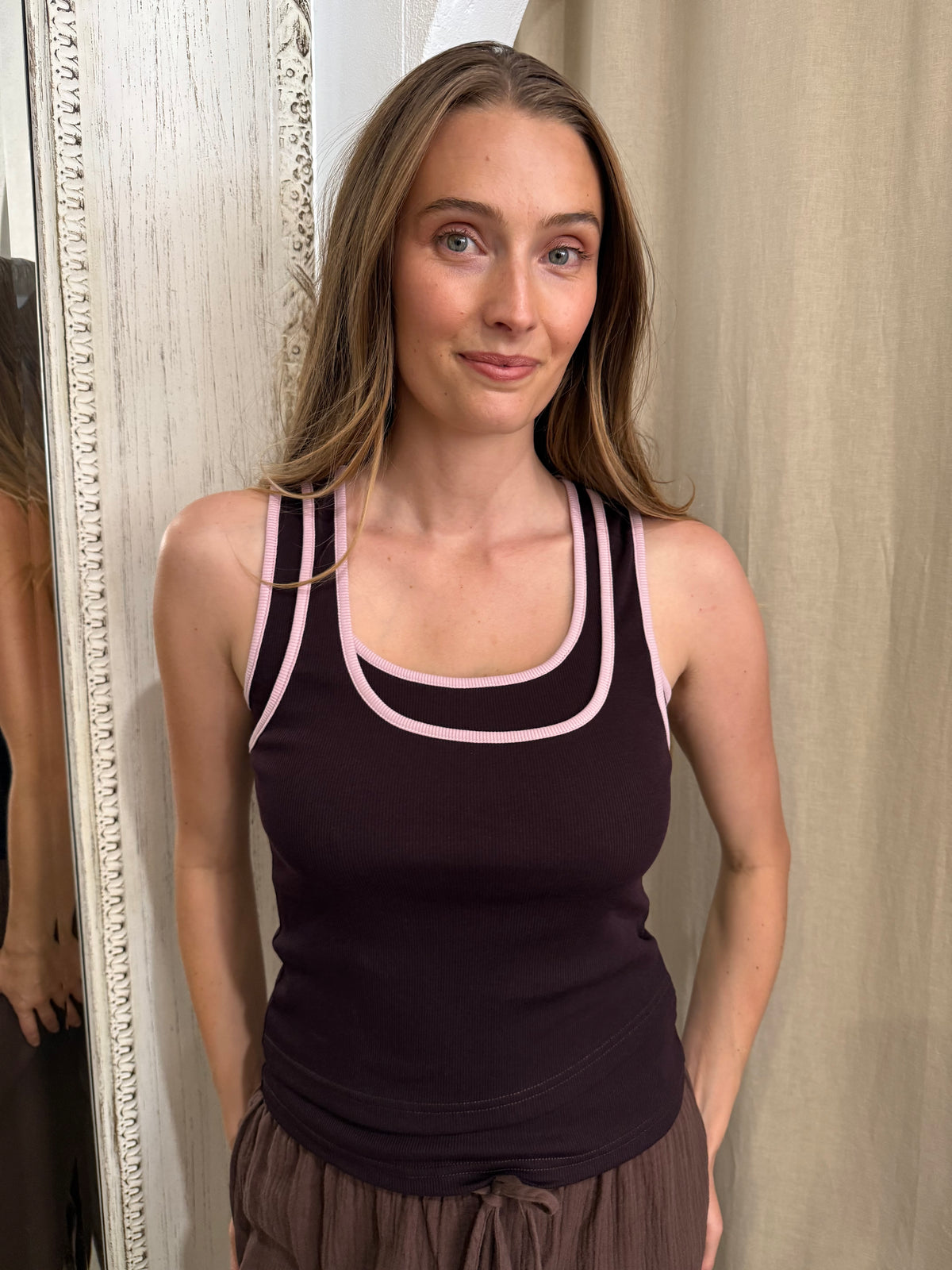 SIENA CONTRAST TANK - BROWN
