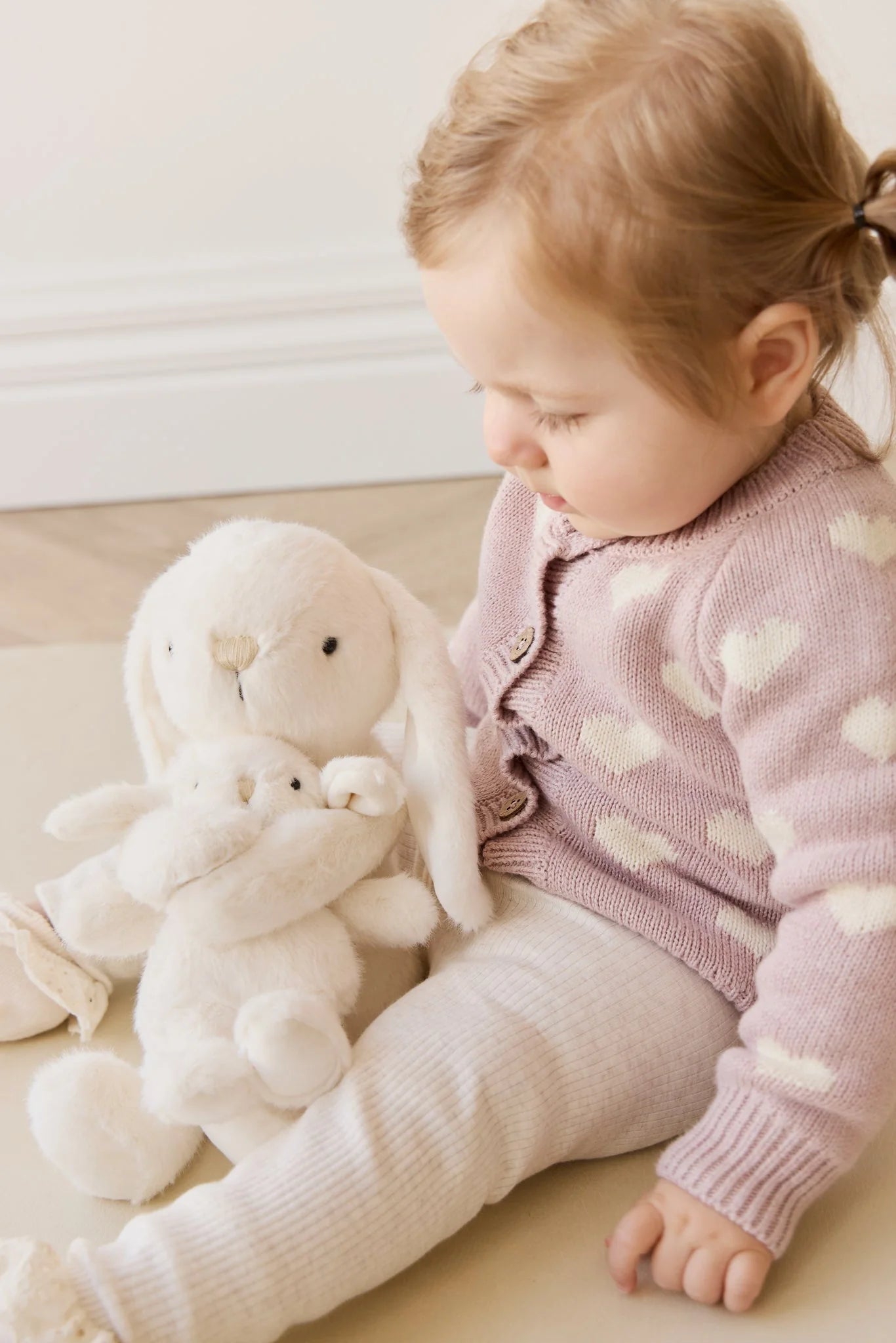 Snuggle Bunnies - Frankie the Hugging Bunny - Marshmallow