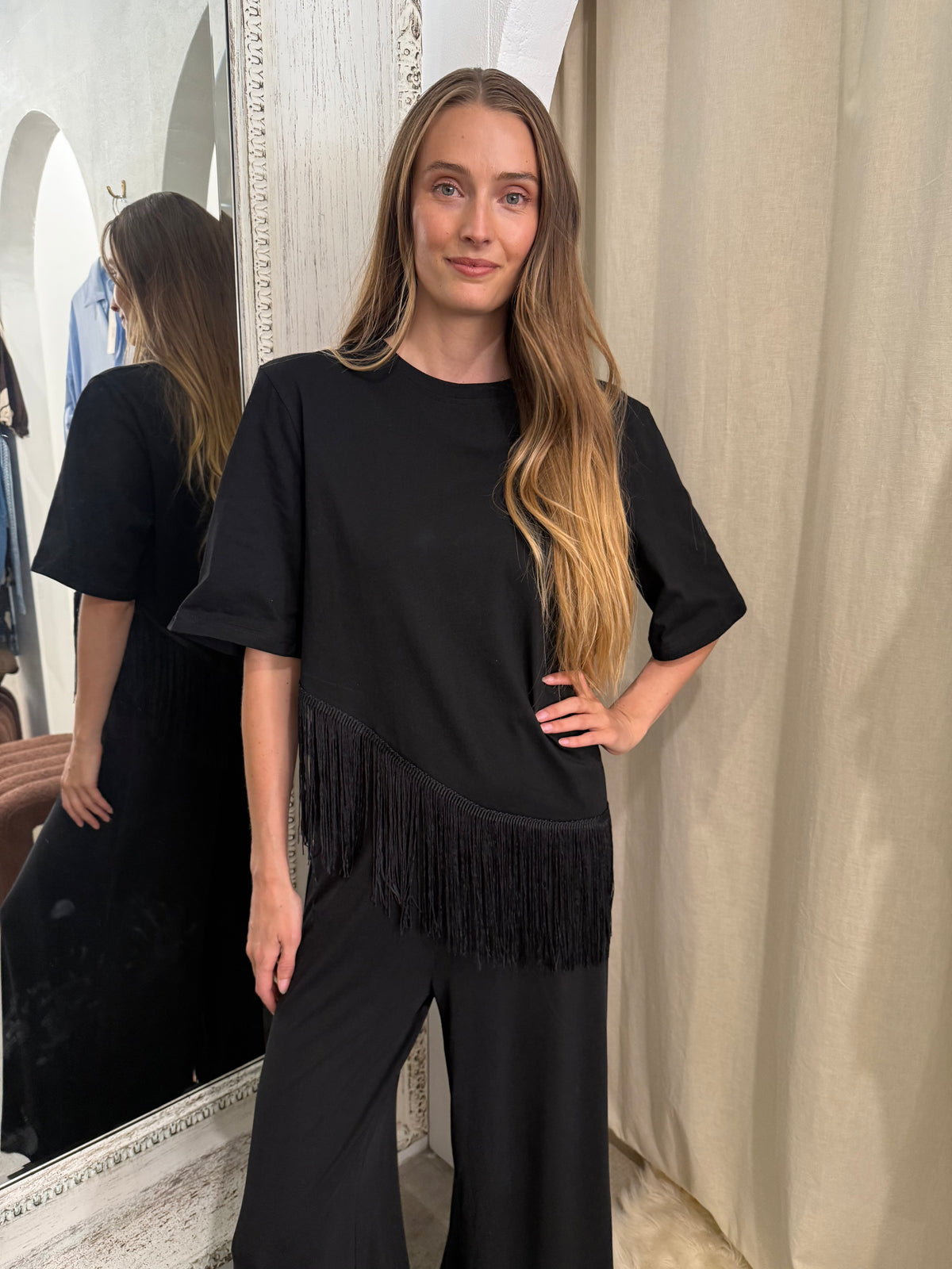PENELOPE FRINGE TEE - MIDNIGHT