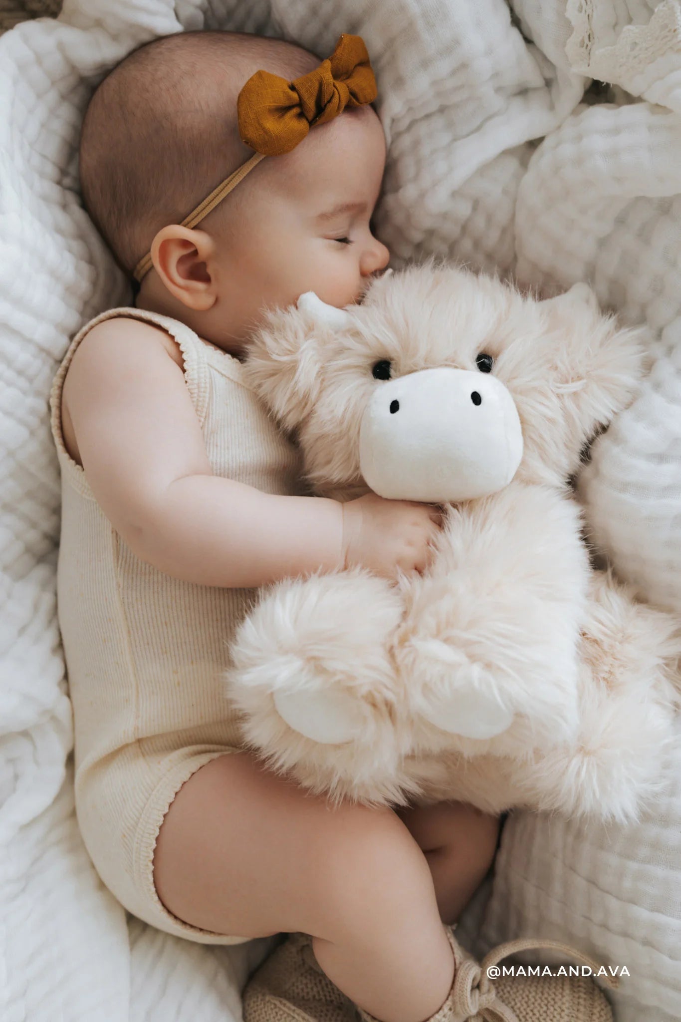 Snuggle Bunnies - Hilda The Highland Cow Cream