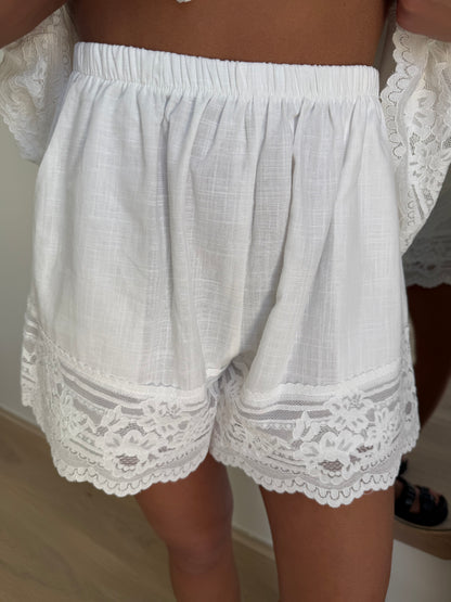 ESTELLE LACE CAMI AND SHORTS SET - WHITE