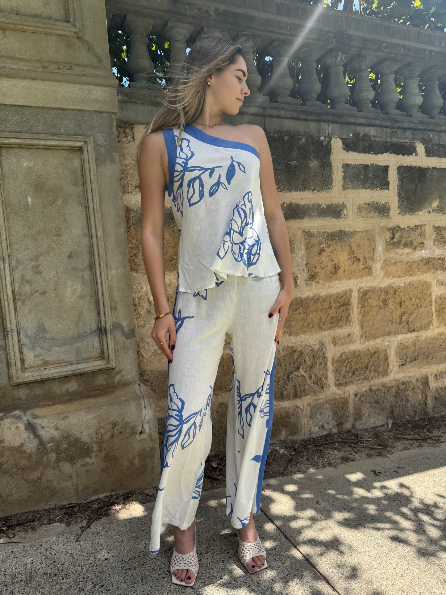 THE RHODES SET — BLUE FLORAL