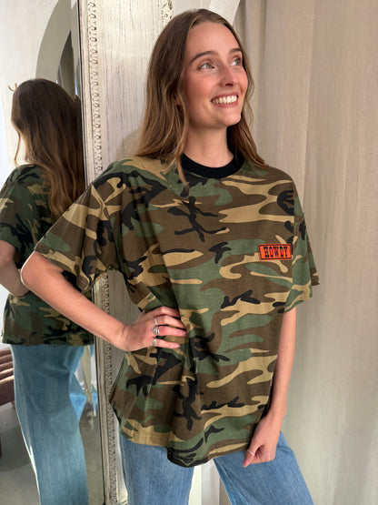 HOWDY CAMO TEE