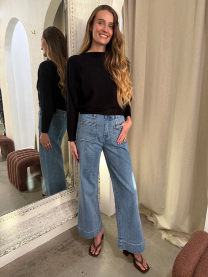 MILA JEANS