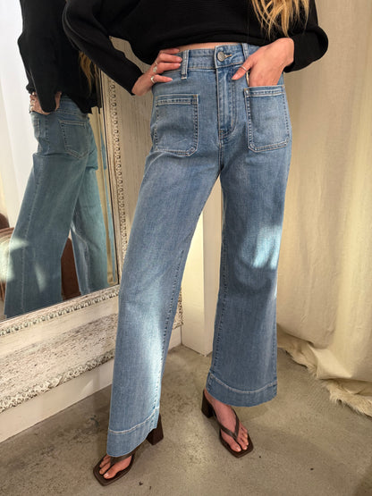 MILA JEANS