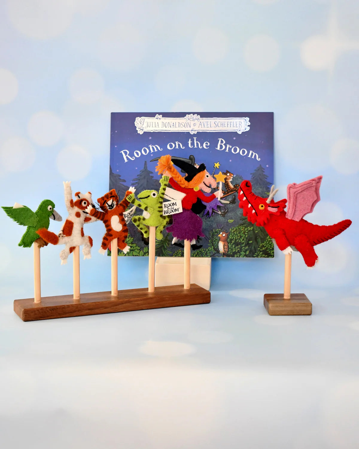 The Room on the Broom Finger Puppets Set