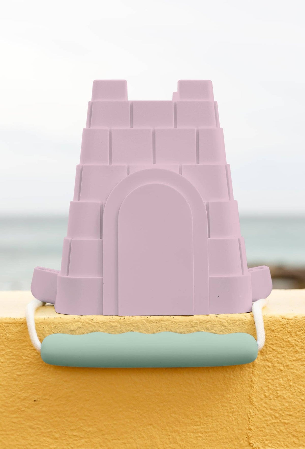 Silicone Beach Bucket - Clovelly Castle: Pink with bright pink handle