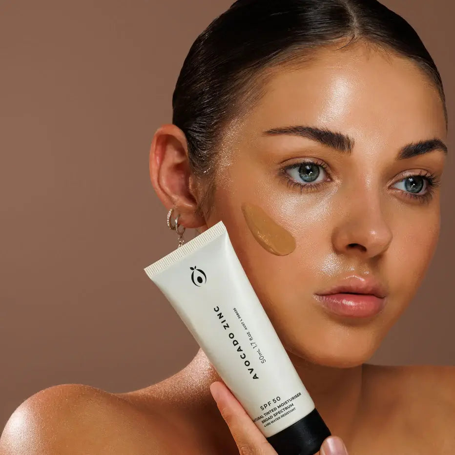 SPF 50 Natural Tinted Moisturiser: Light-Medium